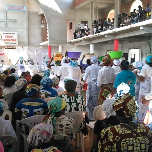 Angola - Fiesta parroquial